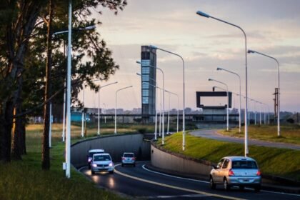 Vista del ingreso al Túnel Subfluvial “Raúl Uranga - Carlos Sylvestre Begnis”, enlace vial entre Santa Fe y Entre Ríos.
