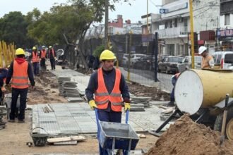 Trabajos viales sobre Avenida Aristóbulo del Valle en Santa Fe.