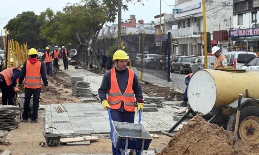 Trabajos viales sobre Avenida Aristóbulo del Valle en Santa Fe.