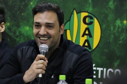 Josecito Moscuzza, exdirigente de Aldosivi, durante su etapa como vicepresidente del club marplatense.