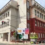 La fachada de El Comercial muestra el progreso de los trabajos de restauración a cargo de Constructora Saux Wernly S.A.