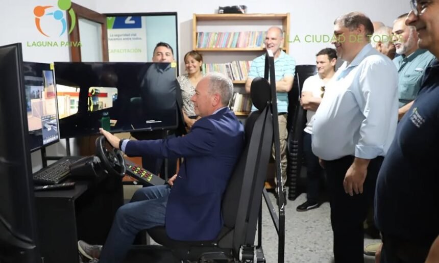 Simulador y equipamiento de formación vial en la nueva Oficina de Licencias Profesionales de Laguna Paiva.