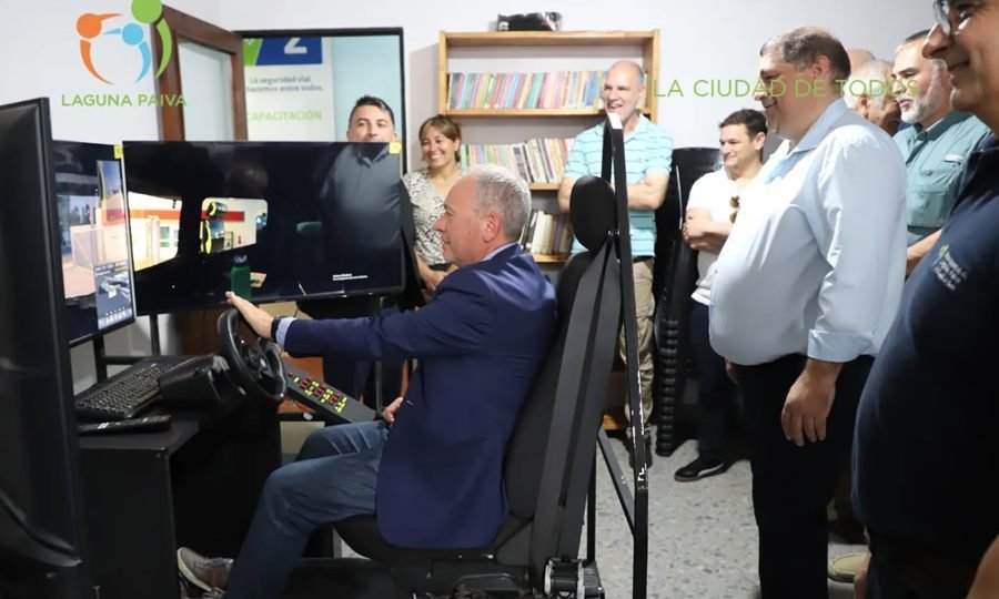 Simulador y equipamiento de formación vial en la nueva Oficina de Licencias Profesionales de Laguna Paiva.