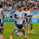 Más de 20.000 hinchas disfrutaron del entrenamiento abierto de la Selección Argentina en el estadio Manuel Martínez Valero, en Elche.