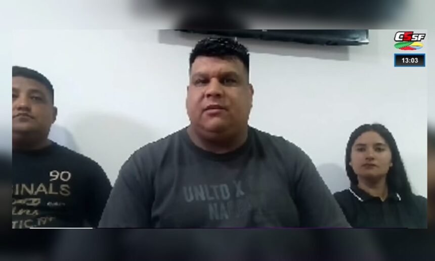 Personal de Seguridad Vial de Reconquista durante la entrevista en el programa F5, donde expusieron la denuncia contra el Fiscal Regional Rubén Martínez.