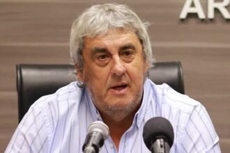 El secretario general de UDA, Sergio Romero, durante una intervención pública.