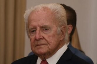 El ministro Eduardo Guillermo Spuler durante una audiencia en la Corte Suprema de Justicia de Santa Fe. Archivo El Litoral.