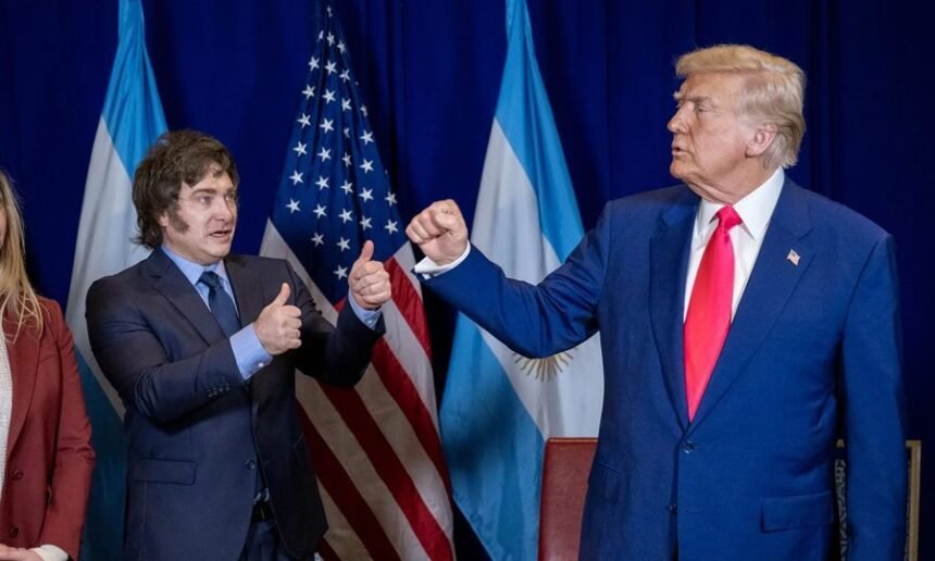 Imagen de archivo de Javier Milei y Donald Trump durante una actividad oficial en Estados Unidos.