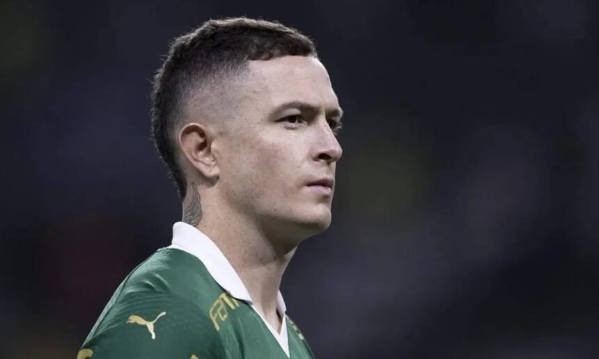 Aníbal Moreno, durante un partido con la camiseta de Palmeiras, antes de concretarse su llegada a River Plate.