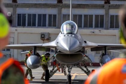 Unidad F-16 de la Fuerza Aérea en zona de operaciones.