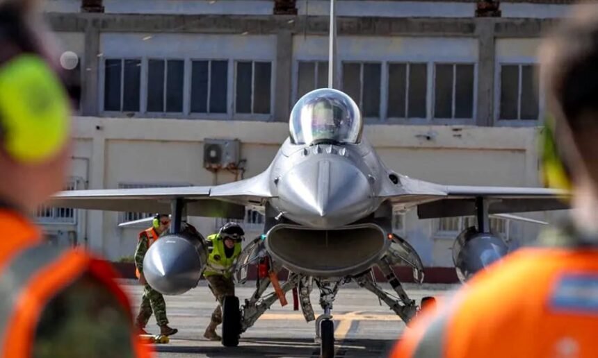 Unidad F-16 de la Fuerza Aérea en zona de operaciones.