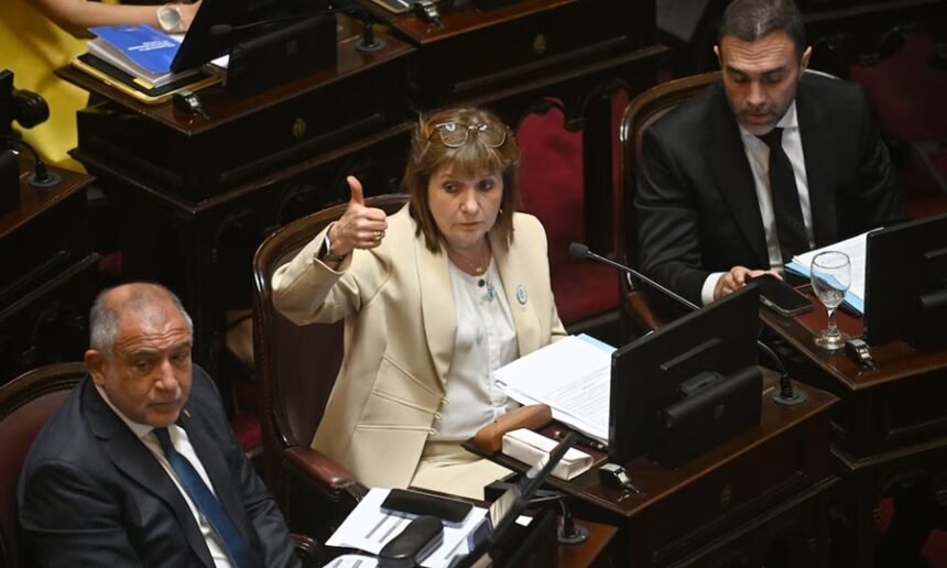 Patricia Bullrich durante la sesión del Senado en la que se aprobó el Presupuesto nacional 2026.