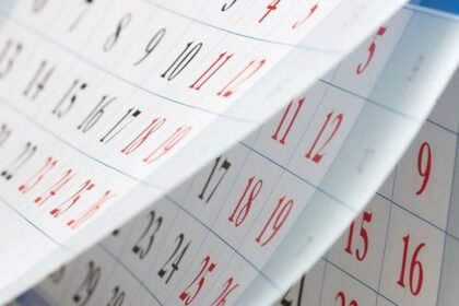 Calendario de referencia para la organización de feriados y fines de semana largos.