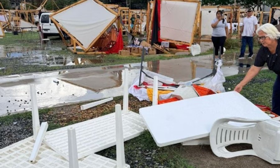 El Predio Ferial de Catamarca, escenario de eventos culturales y gastronómicos, resultó afectado por un fuerte temporal.