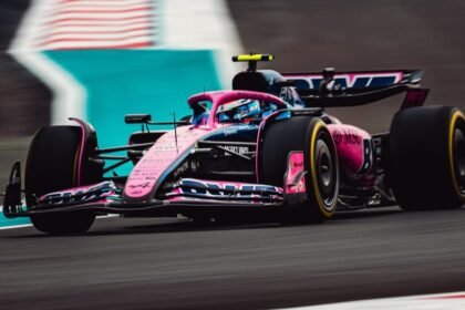 Franco Colapinto durante una jornada de carrera en la Fórmula 1