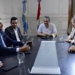 Autoridades provinciales y nacionales durante una instancia de coordinación en materia de seguridad.