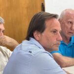 Autoridades provinciales e intendentes de ciudades portuarias durante la reunión en Rosario para avanzar en el nuevo Circuito de Ingresos a Puertos.