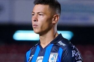Federico Lértora, durante su etapa como mediocampista de Querétaro en el fútbol mexicano.