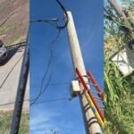 Personal de la Empresa Provincial de la Energía realizando controles sobre conexiones irregulares.