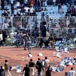 Momentos de tensión en el estadio de Salt Lake, donde se registraron incidentes tras la frustrada visita de Lionel Messi a Calcuta.