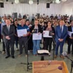 Autoridades del departamento San Cristóbal durante el acto oficial de jura por la nueva Constitución Provincial.