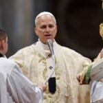 El papa León XIV durante una celebración litúrgica en la basílica de San Pedro, en el Vaticano.