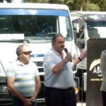 El intendente Juan Pablo Poletti durante la presentación de nuevas maquinarias y vehículos incorporados a la flota municipal.