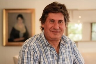 Roly Santacroce, intendente de Funes, durante una actividad oficial en la ciudad. Foto de archivo.