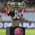 La copa de la Serie Río de la Plata, símbolo del torneo internacional que reúne a clubes sudamericanos en la pretemporada.