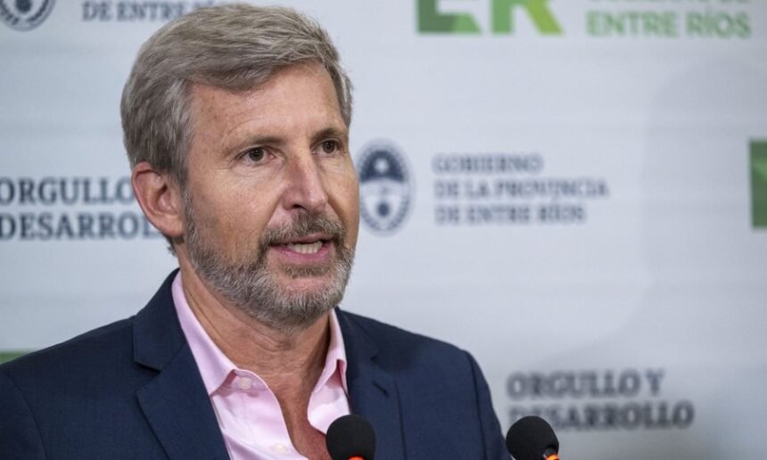 El gobernador Rogelio Frigerio durante una conferencia en la Casa de Gobierno de Entre Ríos.