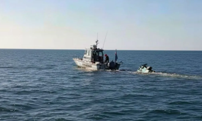 Operativo de búsqueda marítima en la costa uruguaya durante el rescate del turista argentino desaparecido en Punta del Este.