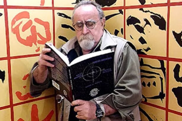 El artista plástico Fernando Fazzolari, referente del arte contemporáneo argentino. Foto de archivo.