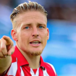 Santiago Ascacíbar, referente y capitán de Estudiantes de La Plata, durante uno de sus últimos encuentros con la camiseta del Pinch