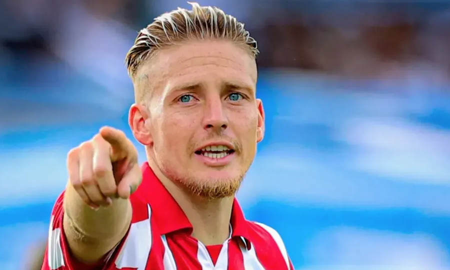 Santiago Ascacíbar, referente y capitán de Estudiantes de La Plata, durante uno de sus últimos encuentros con la camiseta del Pinch