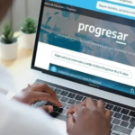 Estudiantes acceden al programa Becas Progresar, que brinda apoyo económico para garantizar la continuidad educativa en todo el país.