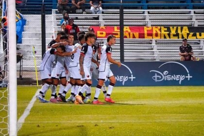El equipo de Colón celebró su primer triunfo del año en Paysandú, con una actuación convincente en la Serie Río de la Plata.