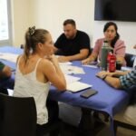 Autoridades municipales de Laguna Paiva durante el encuentro institucional con la Secretaria Ejecutiva del ECAM en el Palacio Municipal.