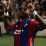 El colombiano Diego Herazo celebra su gol ante Gimnasia en Mendoza, que le dio a San Lorenzo su primer triunfo en el Torneo Apertura.