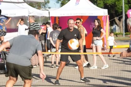 El Fan Fest itinerante de los Juegos Suramericanos 2026 en la explanada de la Estación Belgrano, con propuestas interactivas y actividades deportivas para toda la familia.