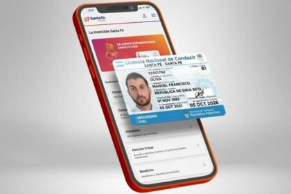 La aplicación Mi Santa Fe permite visualizar la licencia de conducir digital y otros documentos oficiales desde el celular, con validez en toda la provincia.