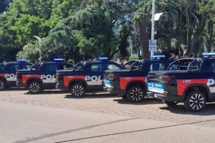 Nuevos móviles policiales incorporados al Departamento San Justo para reforzar las tareas de patrullaje y prevención.