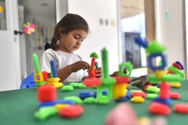 Niñas y niños disfrutan de actividades lúdicas en un Jardín Municipal de Santa Fe, un espacio que promueve el aprendizaje, el juego y la inclusión desde los primeros años. Foto: Municipalidad de Santa Fe