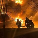 Daños en infraestructura civil tras el ataque masivo de drones rusos contra distintas regiones de Ucrania durante Año Nuevo.