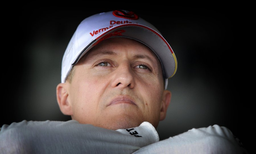 Michael Schumacher, siete veces campeón del mundo de Fórmula 1, continúa siendo una de las figuras más emblemáticas del automovilismo mundial.