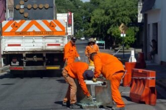 Demarcación de las primeras dársenas del nuevo SEOM en Santa Fe. Foto: Municipalidad de Santa Fe.