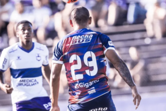 Unión igualó 1 a 1 con Defensor Sporting en Montevideo y cerró invicto su paso por la Serie Río de la Plata, con varios juveniles en cancha.