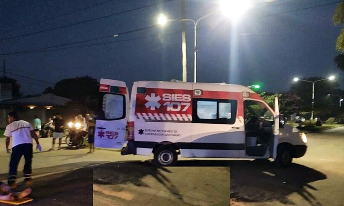 El servicio 107 trabajó en el lugar del siniestro y trasladó a los heridos al Hospital Iturraspe. (Foto: gentileza)