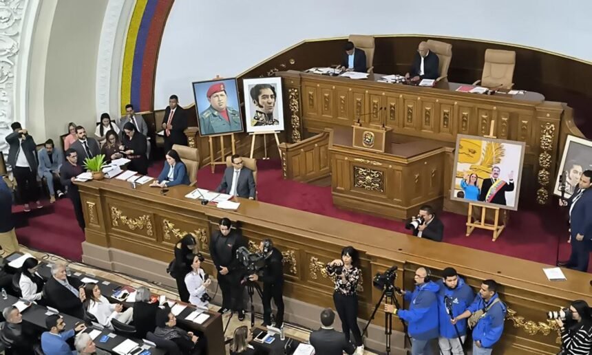 Vista del recinto de la Asamblea Nacional de Venezuela durante una sesión parlamentaria en el Palacio Federal Legislativo, en Caracas. Foto de archivo.
