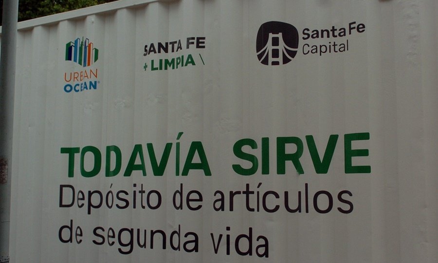 El nuevo Punto de Eco Carga funciona en el Parque Federal como una prueba piloto para promover la reutilización, el reciclaje y el consumo responsable en la ciudad de Santa Fe.