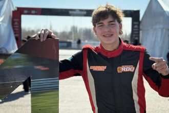 Benjamín Squaglia, piloto santafesino, durante una competencia de automovilismo nacional.